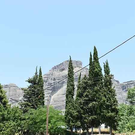 Petit House Under The Rocks * Kalambaka