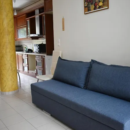 Petit House Under The Rocks