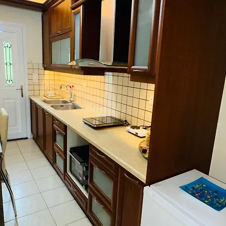 Apartment Petit House Under The Rocks Kalambaka