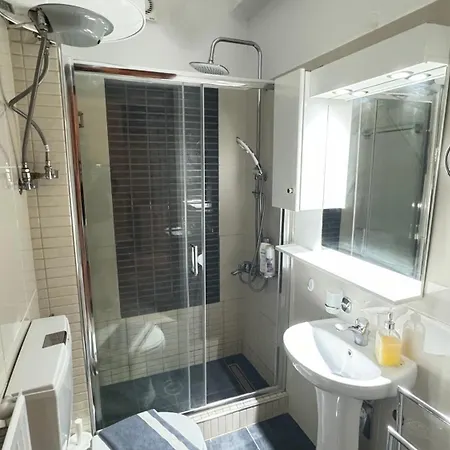 Petit House Under The Rocks Apartment Kalambaka