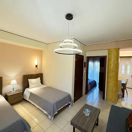 Petit House Under The Rocks Apartment Kalambaka