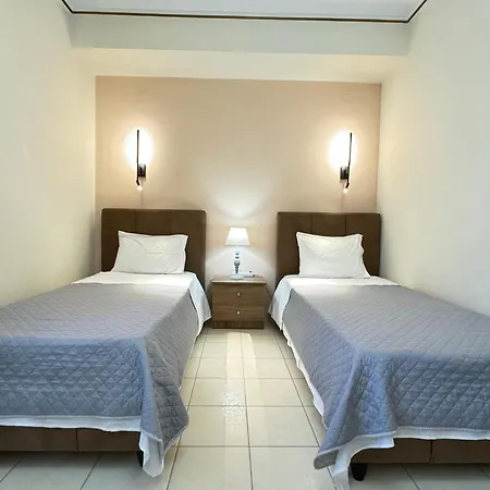 Petit House Under The Rocks Apartment Kalambaka