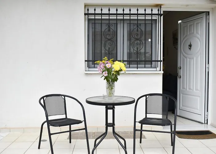 Petit House Under The Rocks Lägenhet *